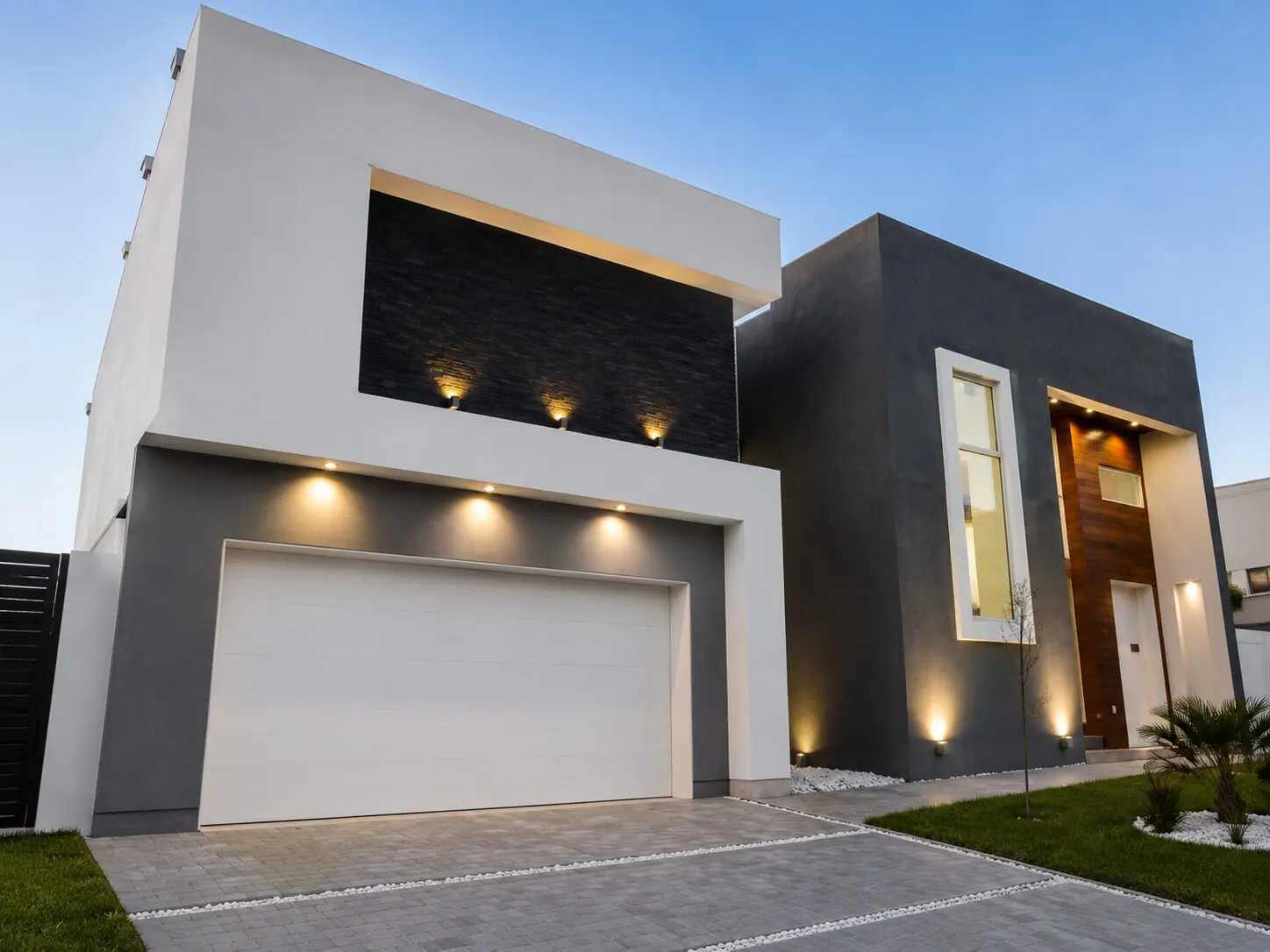 Custom home exterior built by Breman Construction in the Rio Grande Valley, TX