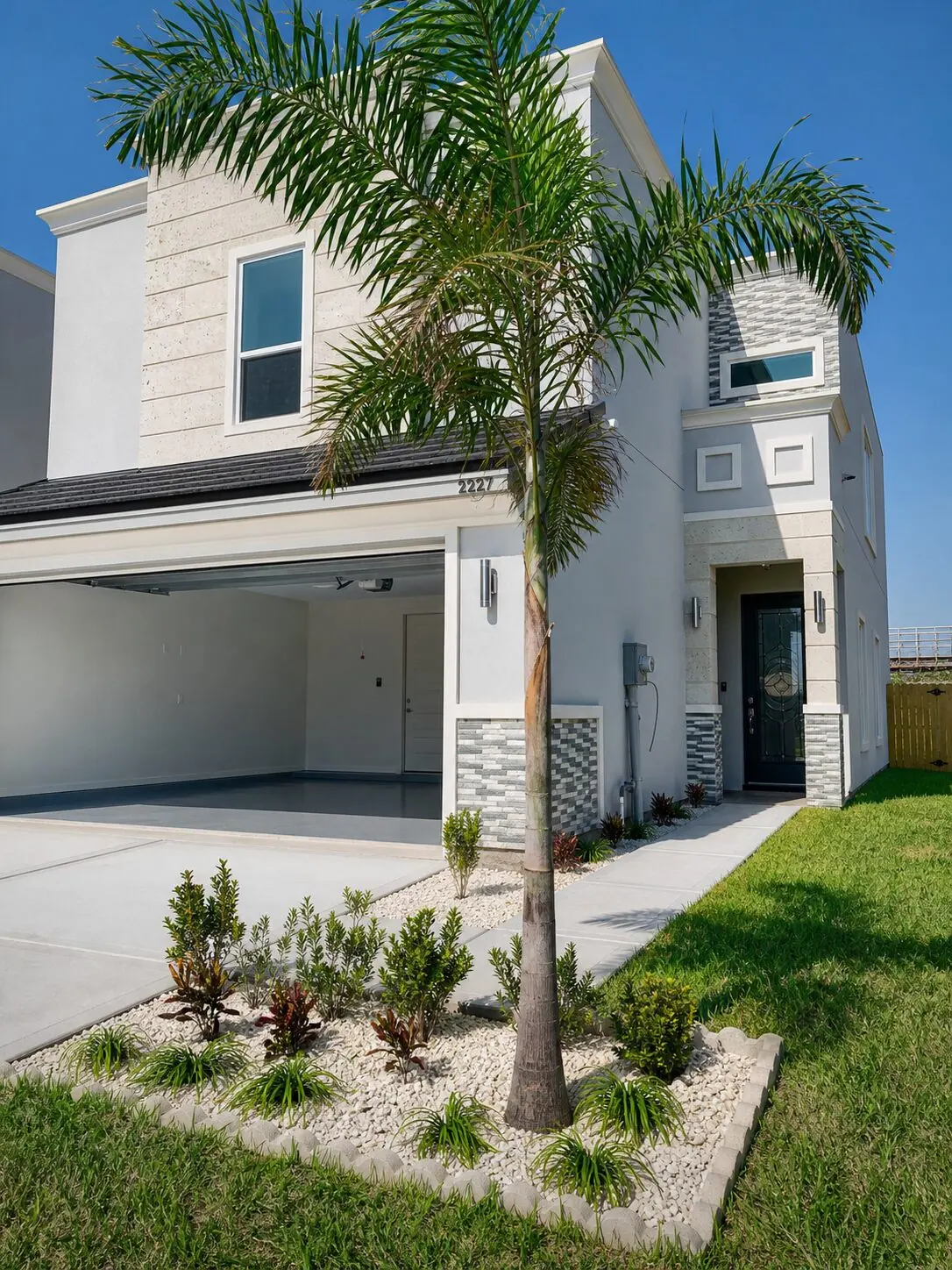 Custom home exterior built by Breman Construction in the Rio Grande Valley, TX
