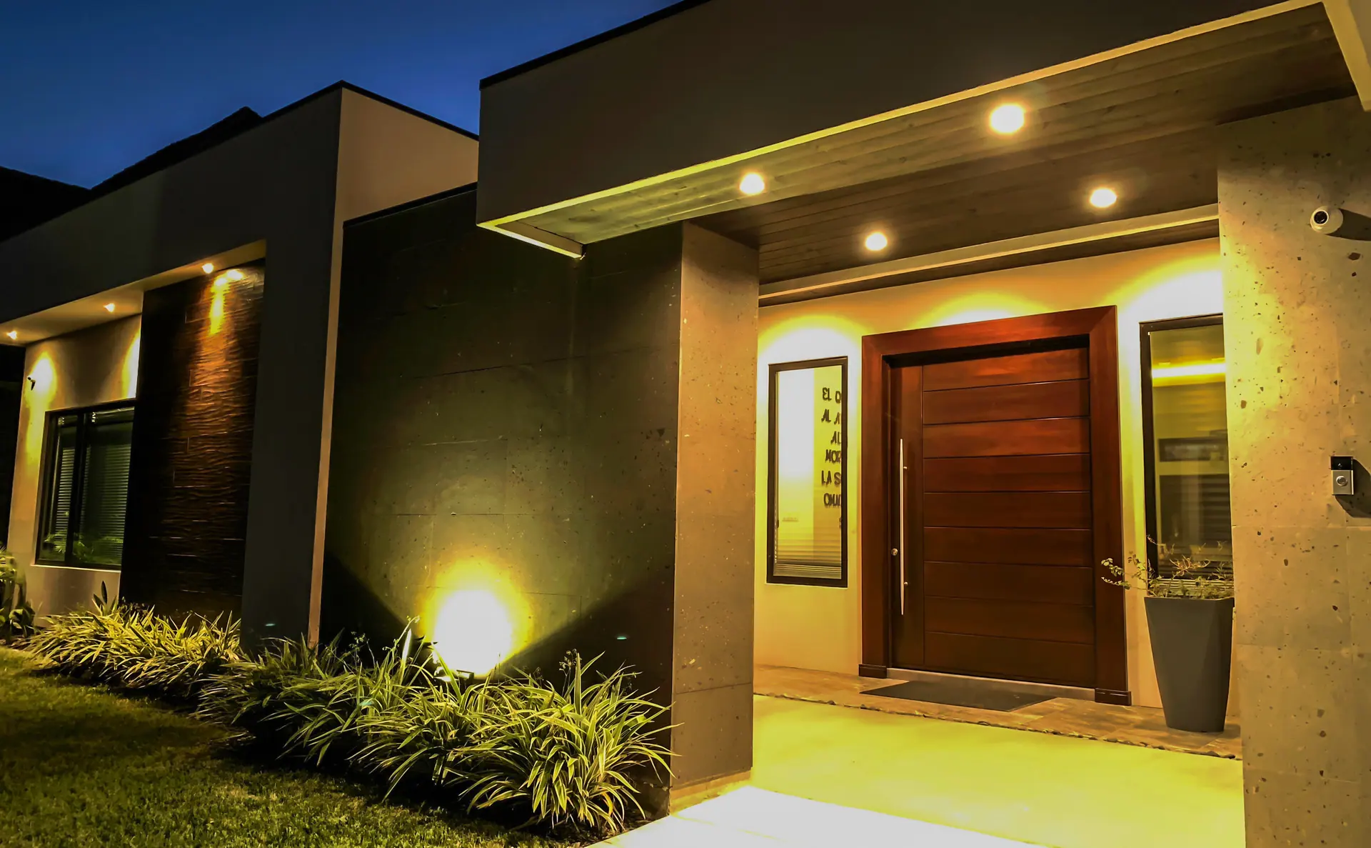 Custom home exterior built by Breman Construction in the Rio Grande Valley, TX