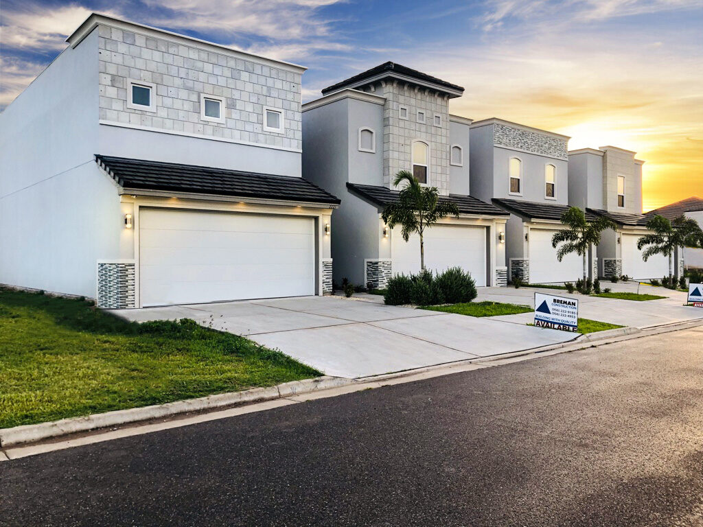 Breman custom home exterior — Rio Grande Valley (4)