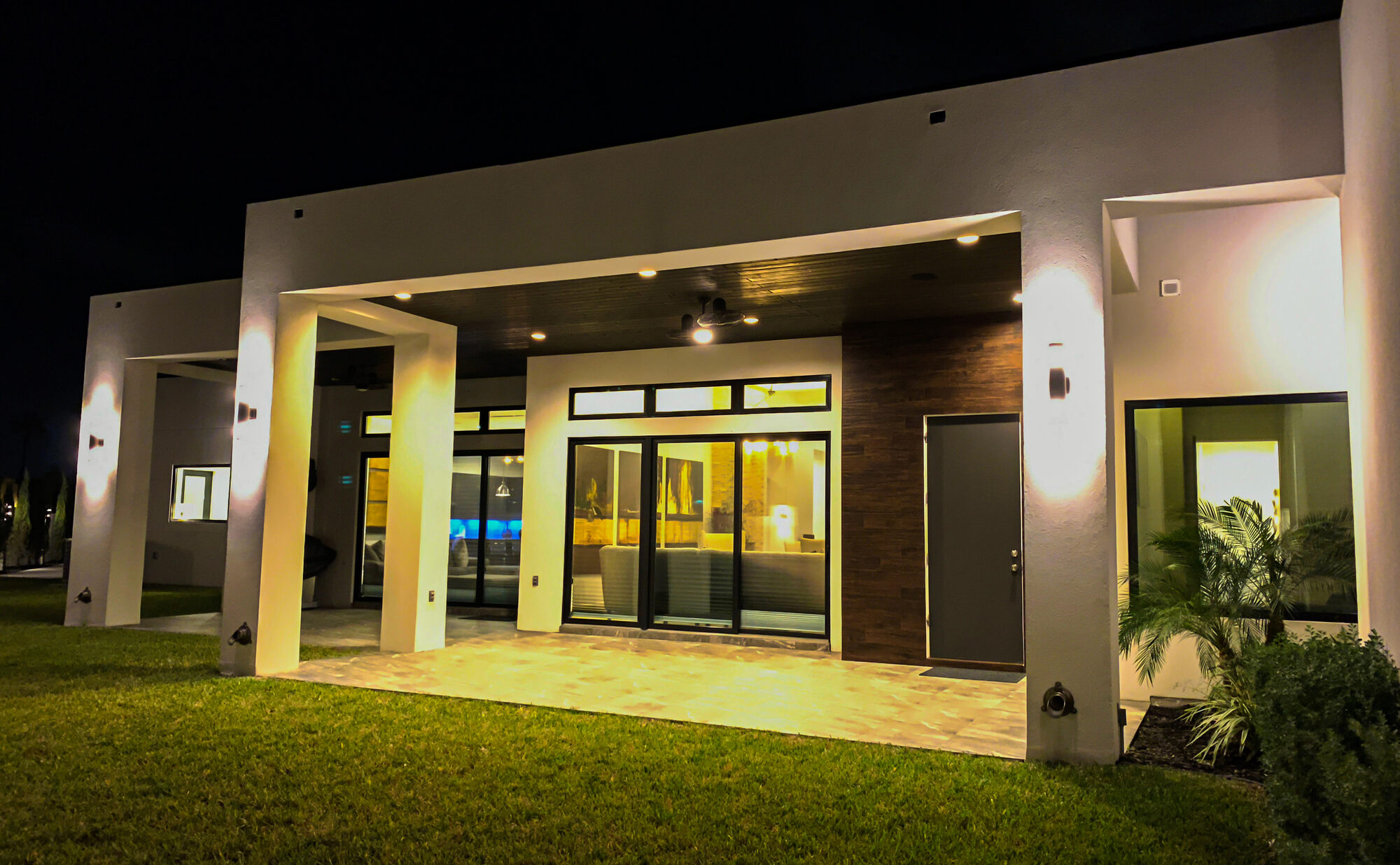 Breman custom home exterior — Rio Grande Valley (10)