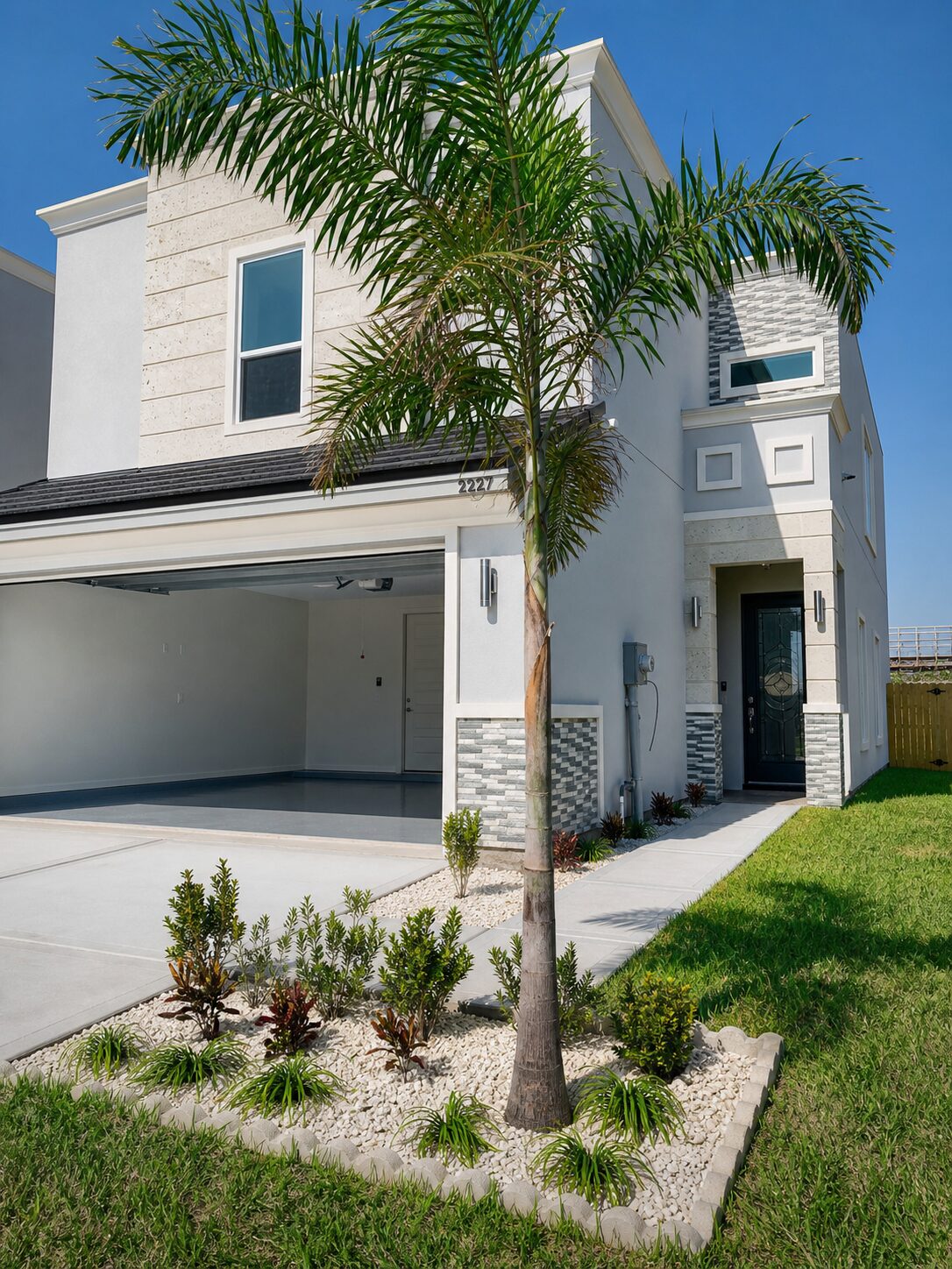 Breman custom home exterior — Rio Grande Valley (21)