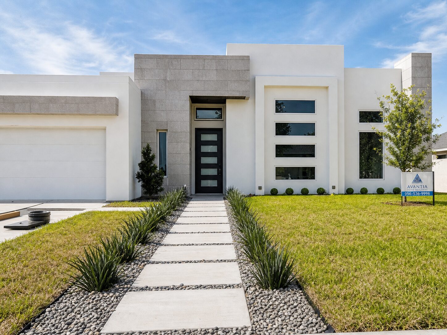 Breman custom home exterior — Rio Grande Valley (23)